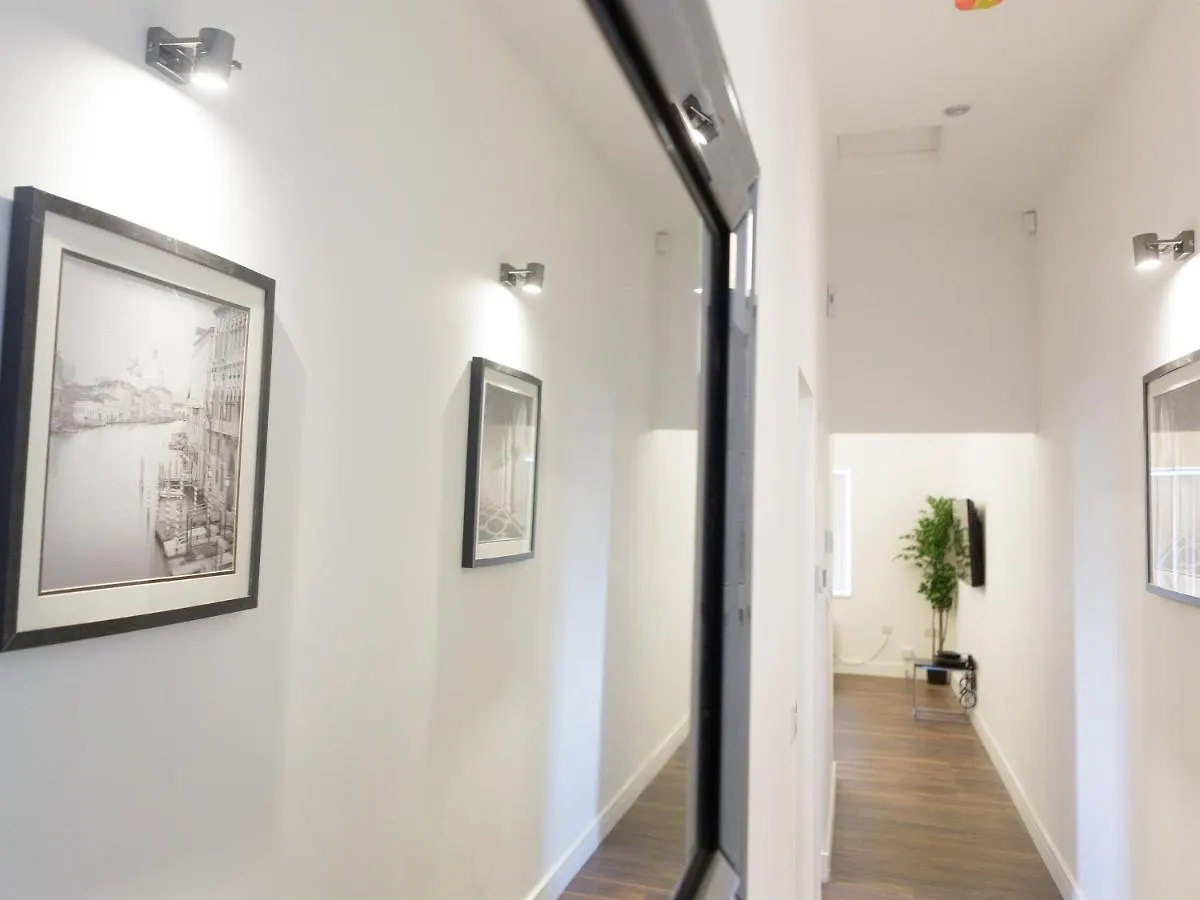 Live In Leeds Greenhill Bungalows Apartment